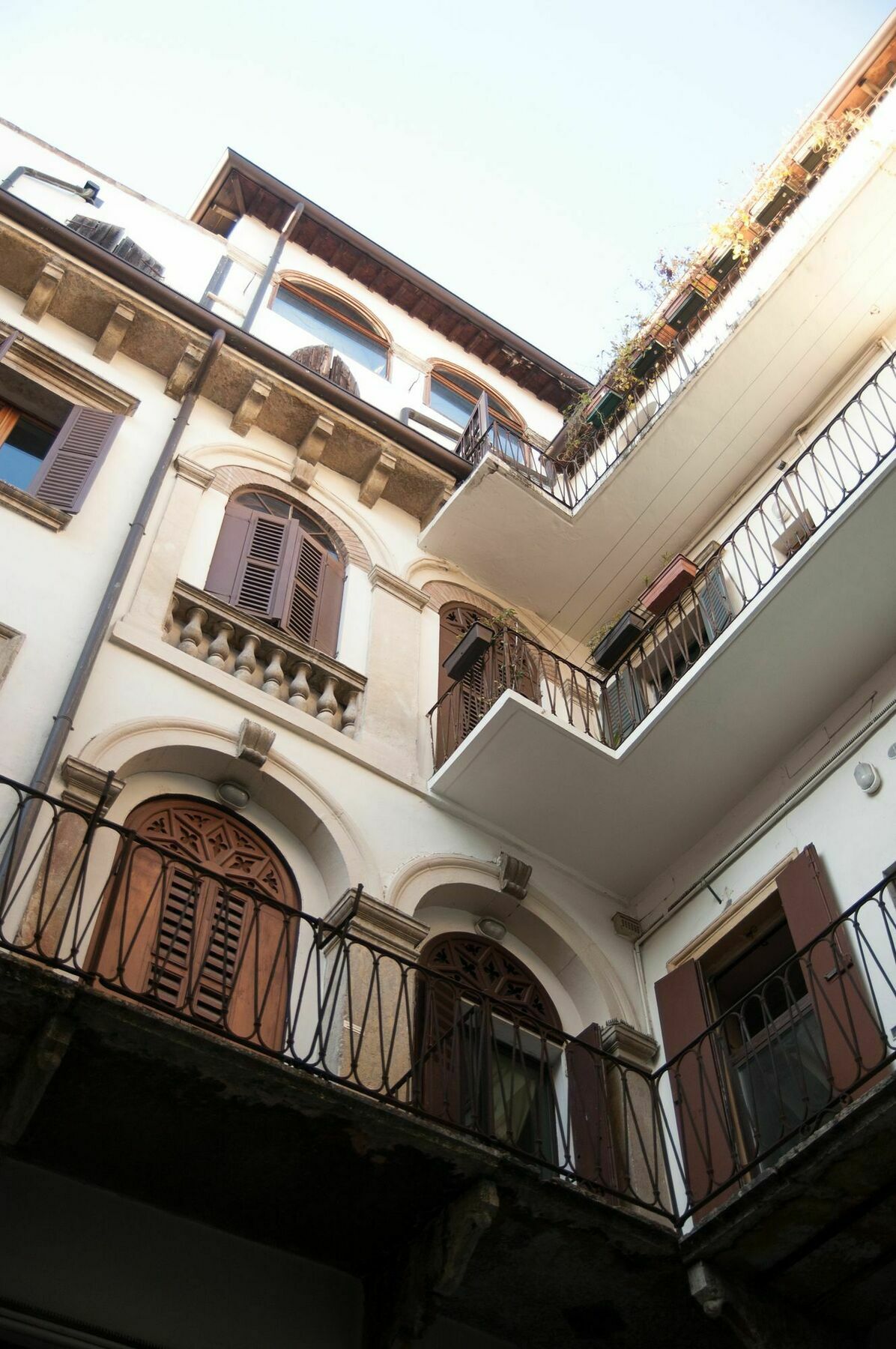 Apartment For Rent Affresco *