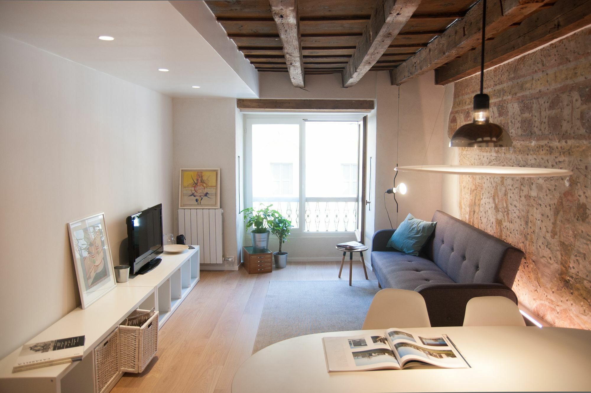 For Rent Affresco Apartment